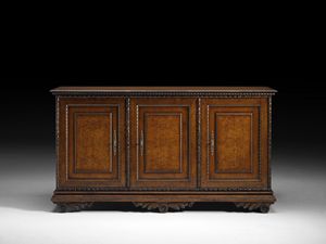 Art. C18 credenza, Credenza in stile classico, con decorazioni in radica