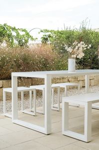 Tavolini bassi da esterno: tavolino basso da giardino