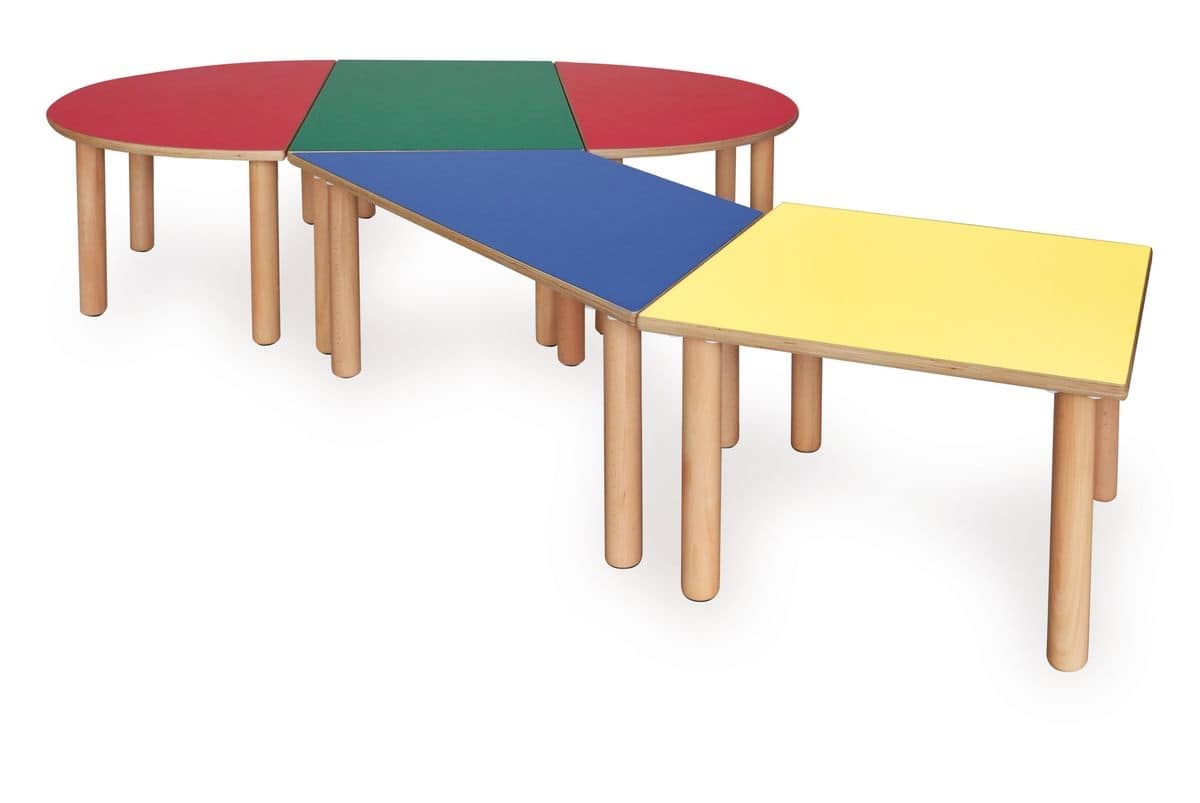Le caratteristiche ed i modelli di tavoli per bambini