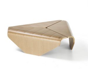 TL80 Nara tavolino, Tavolino triangolare in legno curvato